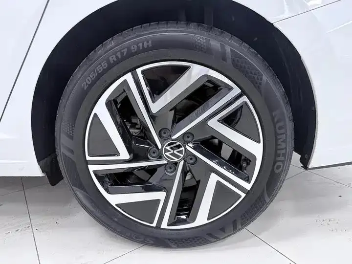 Lavida 2023 280TSI DSG Exceed Plus Edition 27
