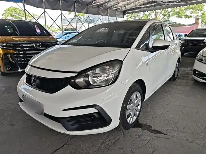 Open image lightbox: Fit 2021 1.5L CVT Trendy Edition