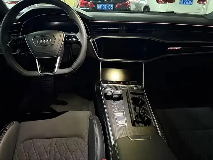 Audi A6L 2025 45 TFSI quattro Selected Dynamic Type 16