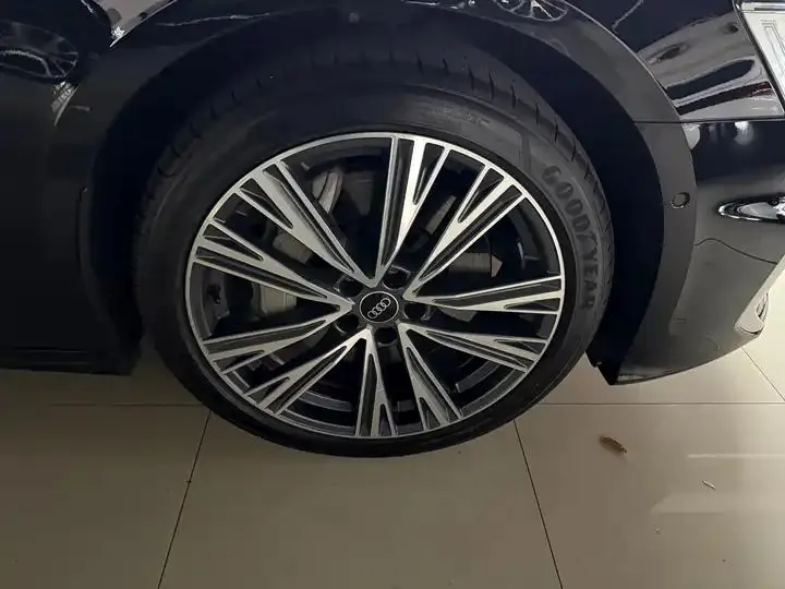 Audi A6L 2025 45 TFSI quattro Selected Dynamic Type 17