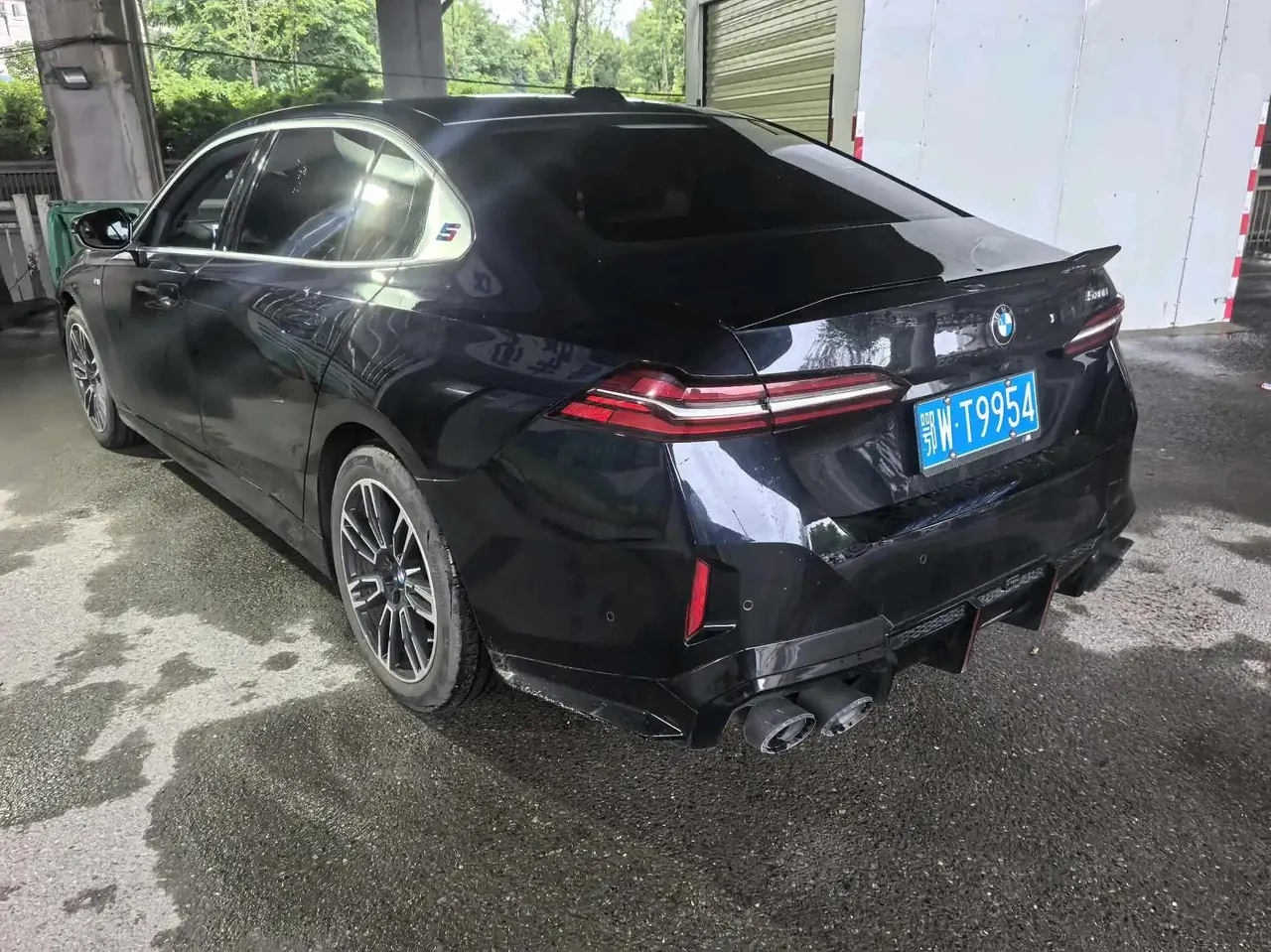 BMW 5 Series 2025 530Li 48V 2.0T Leading Model M Sport Package Automatic 6
