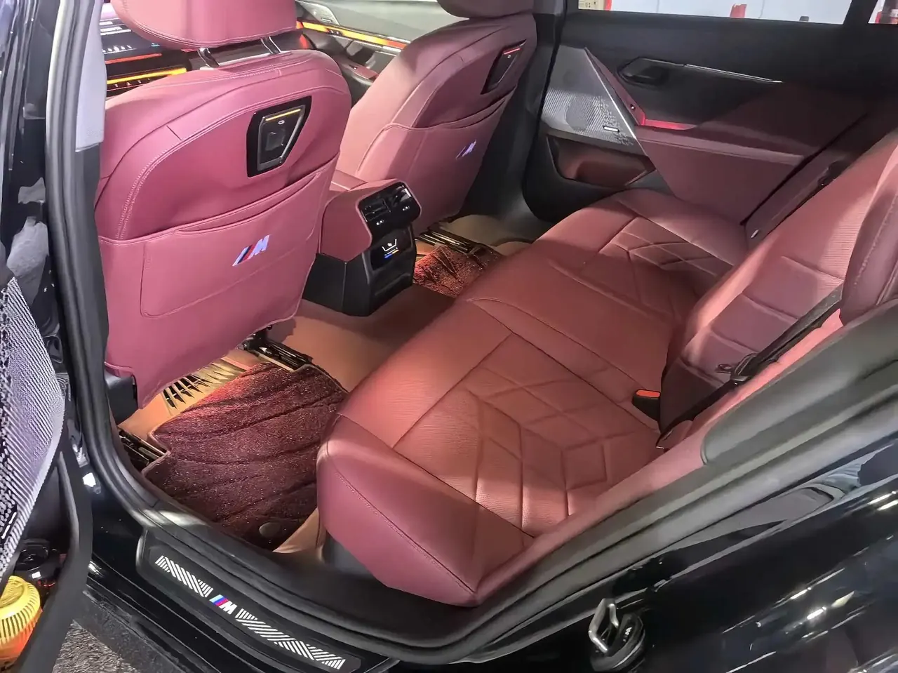 BMW 5 Series 2025 530Li 48V 2.0T Leading Model M Sport Package Automatic 9