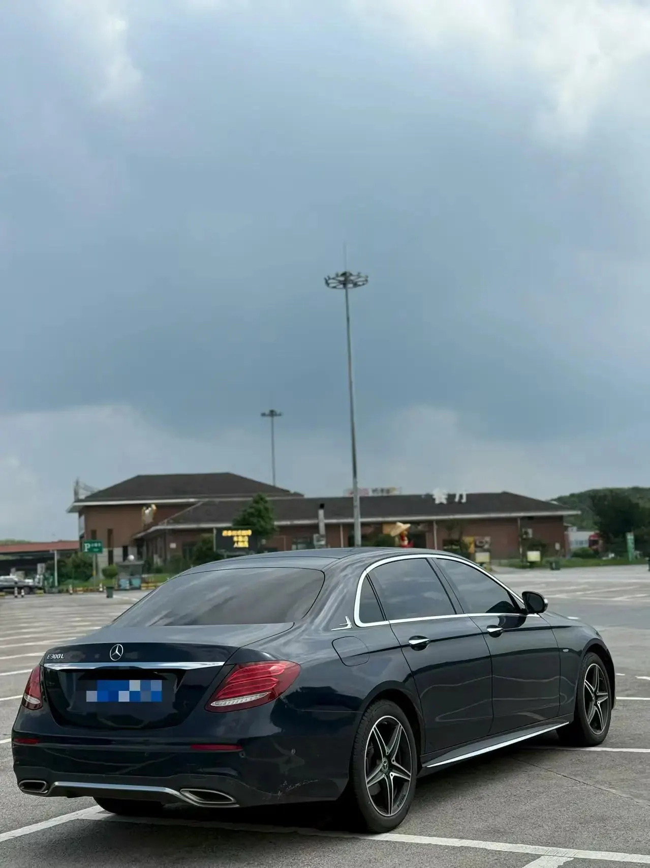 Mercedes Benz E-Class 2020 to E 300 L Sports Special Edition 8