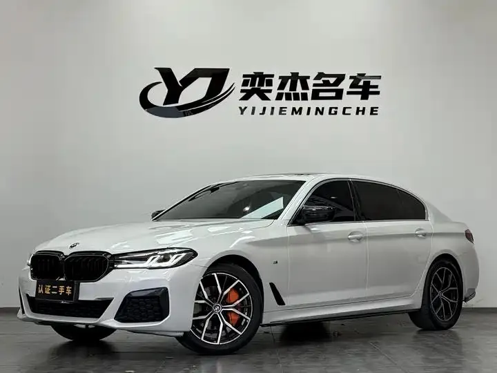 BMW 5 Series 2022 525Li M Sports Suit - View 1