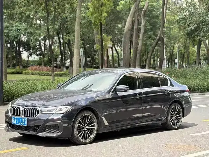BMW 5 Series 2021 Modified 530Li Leading M Sports Suit 4