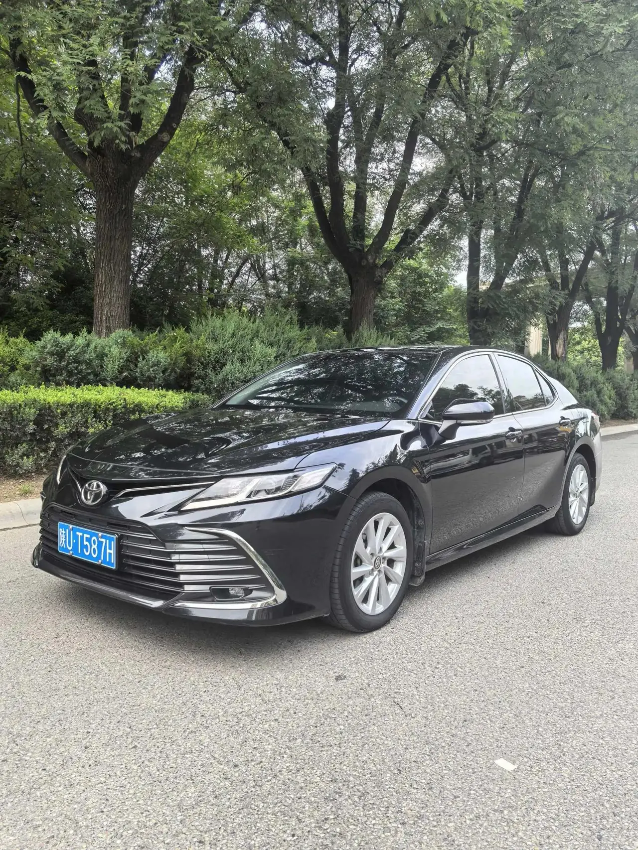 Toyota 2023 Camry 2.0GVP CVT Premier Automatic - View 1
