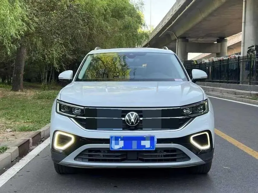 Tan Yue 2023 330TSI Two-Drive R-Line High Energy Edition 2
