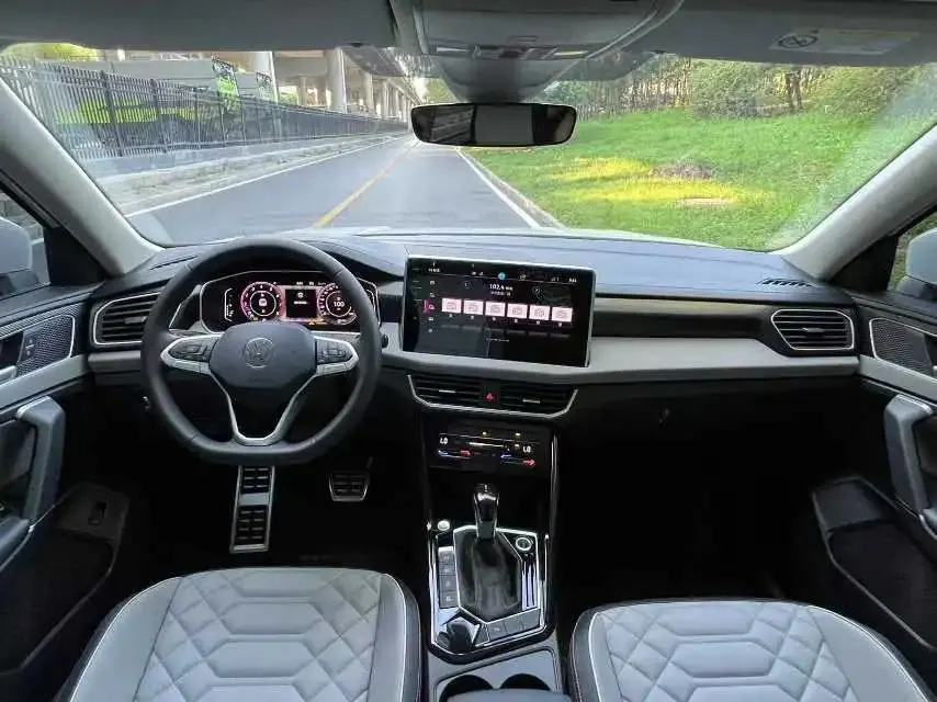 Tan Yue 2023 330TSI Two-Drive R-Line High Energy Edition 7