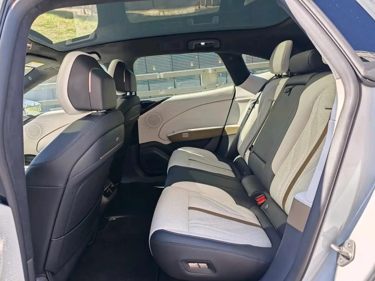 Zeekr 2025 Zeekr 007GT Rear-Wheel Drive Intelligent Driving Version 75kWh Automatic 10