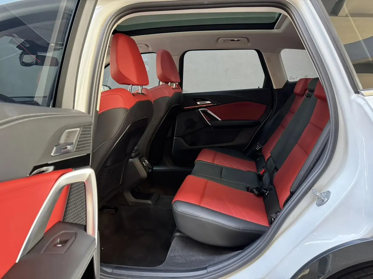 BMW 2023 X1 sDrive20Li 1.5T, Design Package, Automatic Transmission 6