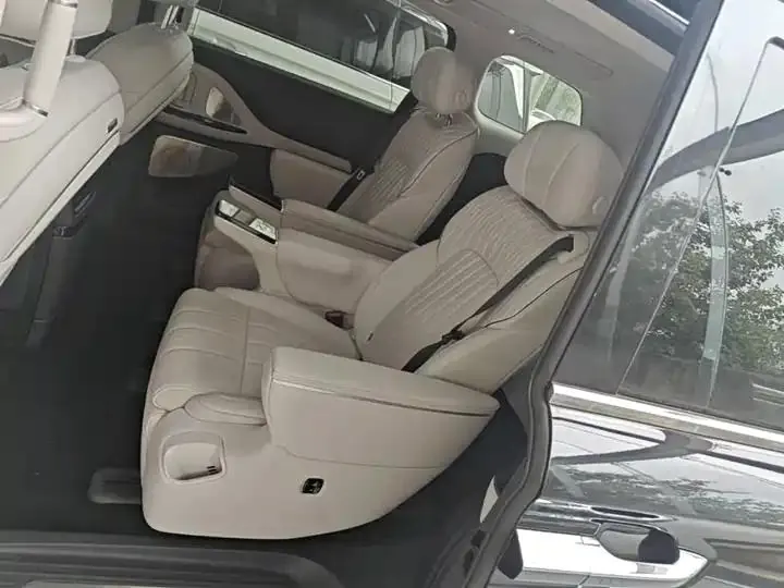 Voyah Dreamer 2025 PHEV Four-wheel Drive Flagship Kunpeng Edition 10