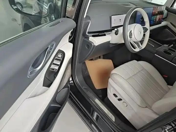 Voyah Dreamer 2025 PHEV Four-wheel Drive Flagship Kunpeng Edition 8