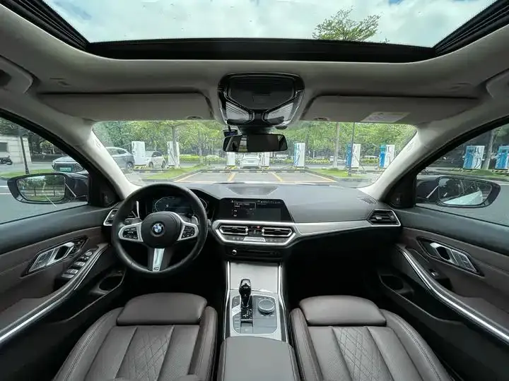BMW 3 Series 2022 model 325Li M Sport Shadowline Package 19