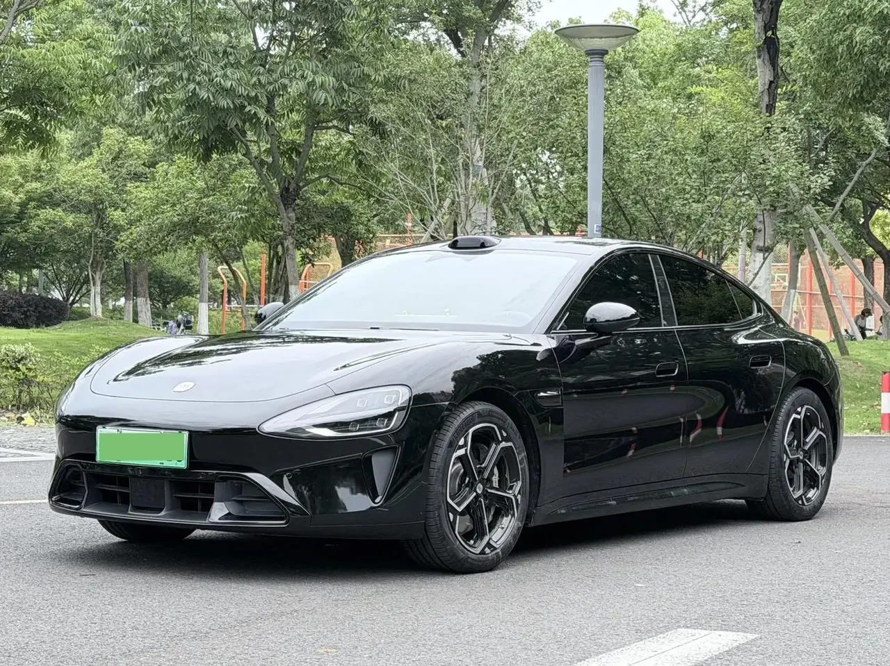 MI 2026 SU7 Standard Edition Automatic Gear - View 1