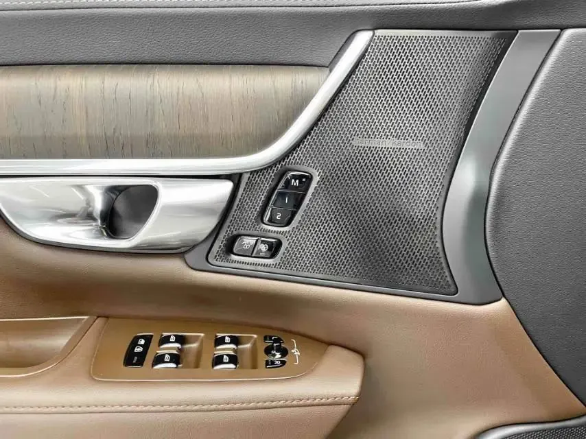 Volvo S90 2023 B5 Zhiyuan Deluxe Edition 8