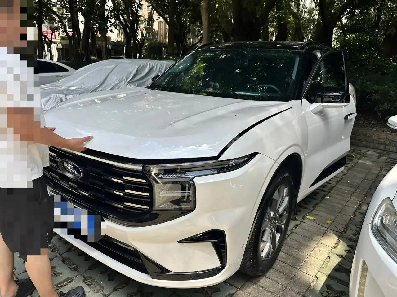 Open image lightbox: Ford 2023 Edge L HYBRID 2.0T CVT EcoBoost AWD 7-Seater Flagship Model Automatic