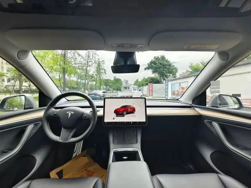Model Y 2022 rear-wheel drive version 5