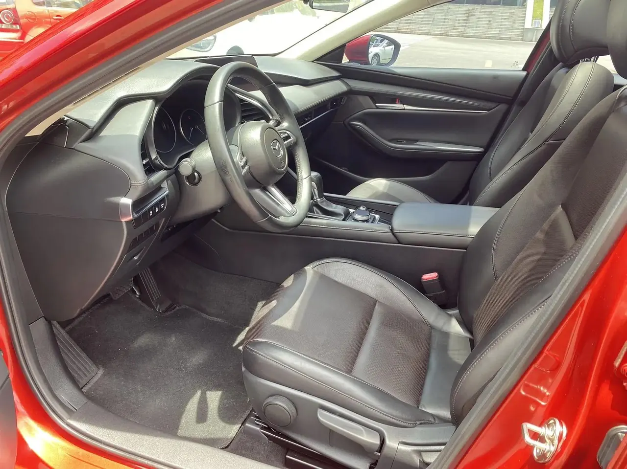 Mazda 3 Onksera 2020 2.0L Automatic Quality Elegant Edition 4