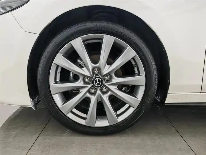 Mazda3 Axela 2021 2.0L Automatic Elegant Edition 17