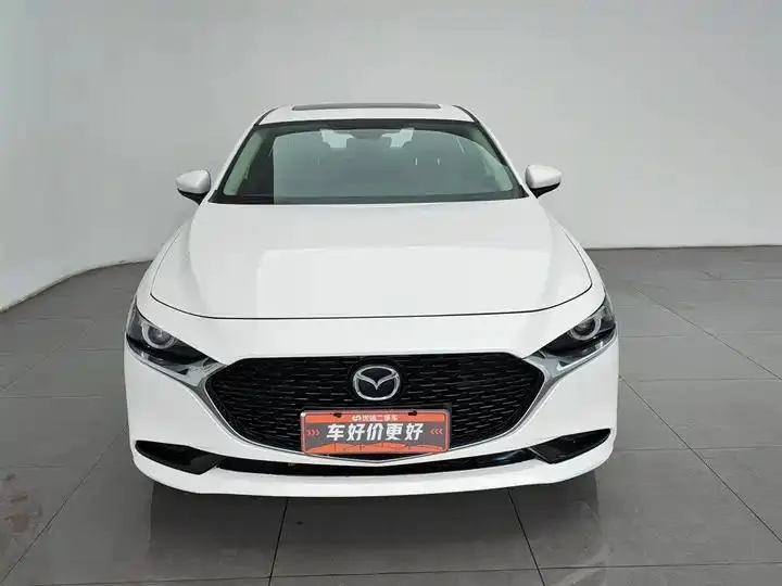 Mazda3 Axela 2021 2.0L Automatic Elegant Edition 3