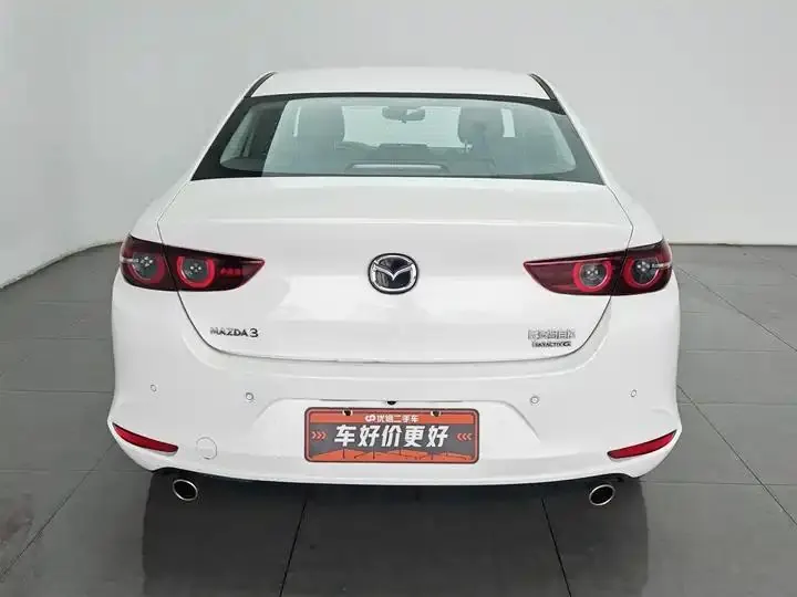 Mazda3 Axela 2021 2.0L Automatic Elegant Edition 4