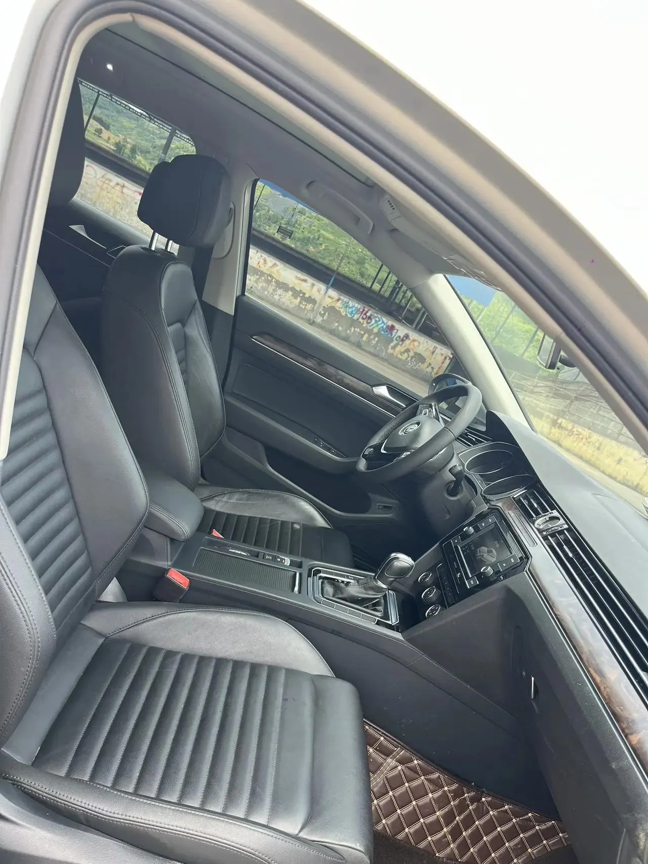 Magotan 2019, 330TSI DSG Leading Edition, China V Emission Standard 7