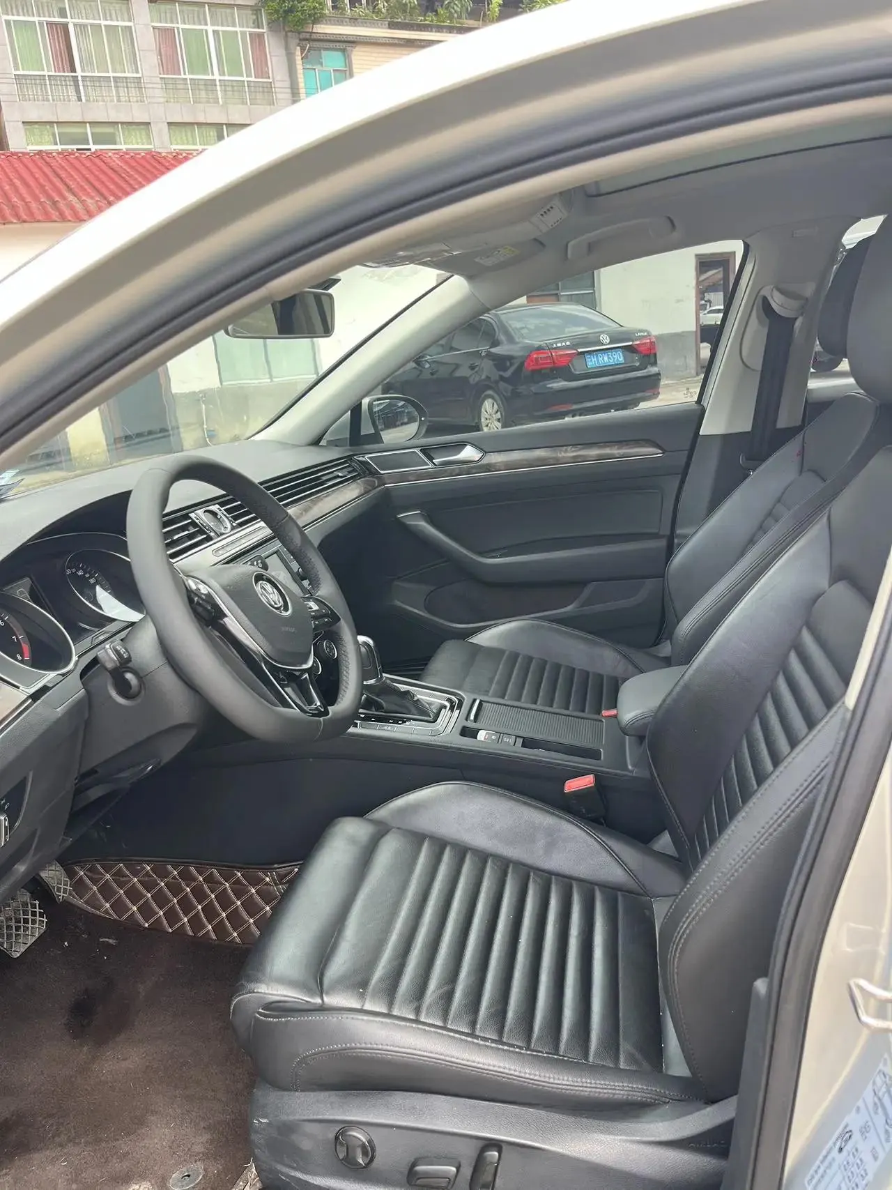 Magotan 2019, 330TSI DSG Leading Edition, China V Emission Standard 8