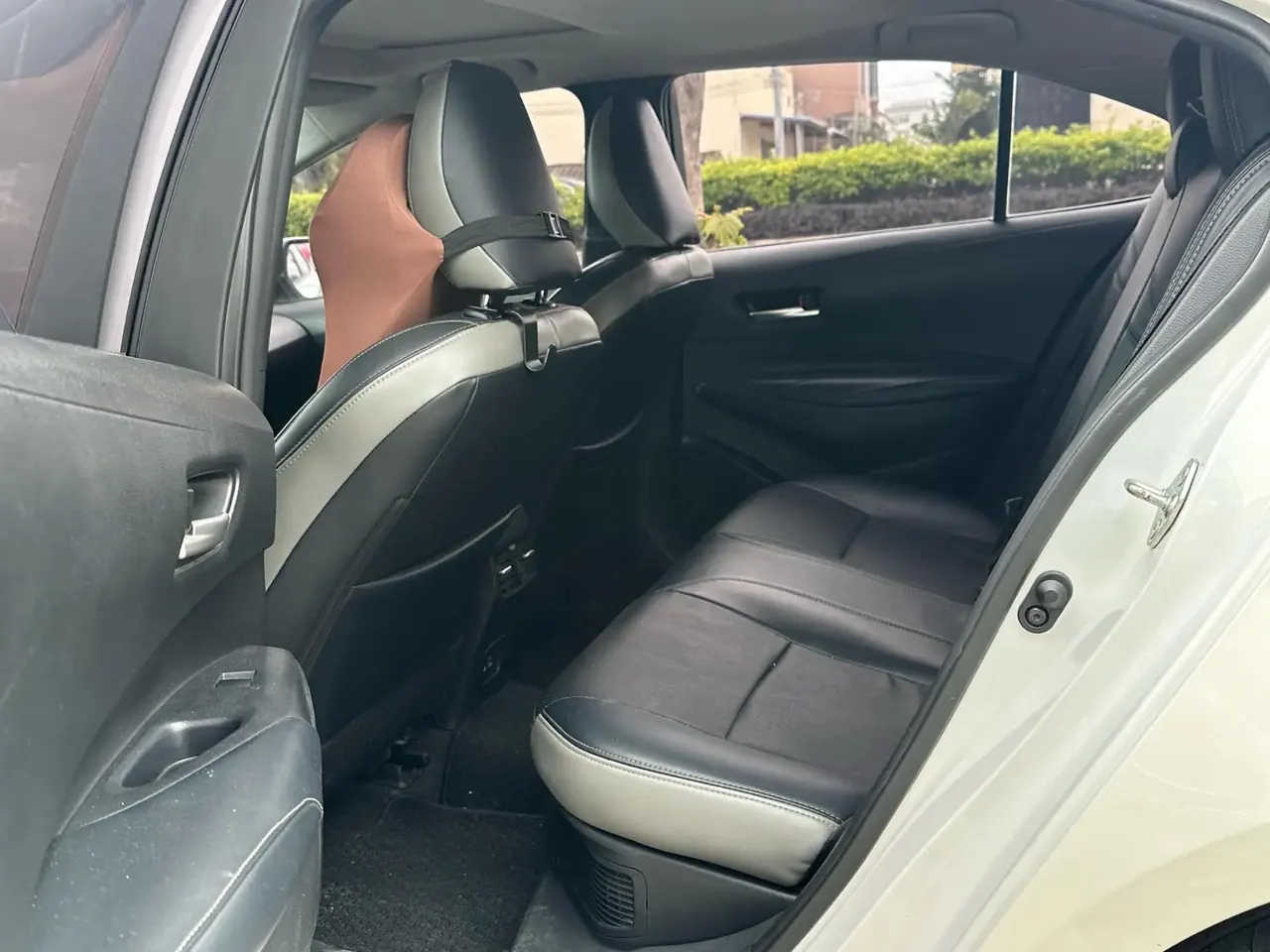Toyota 2023 Corolla Double Engine 1.8 Stepless Intelligent Electric Hybrid Pioneer Edition Automatic Gear 4
