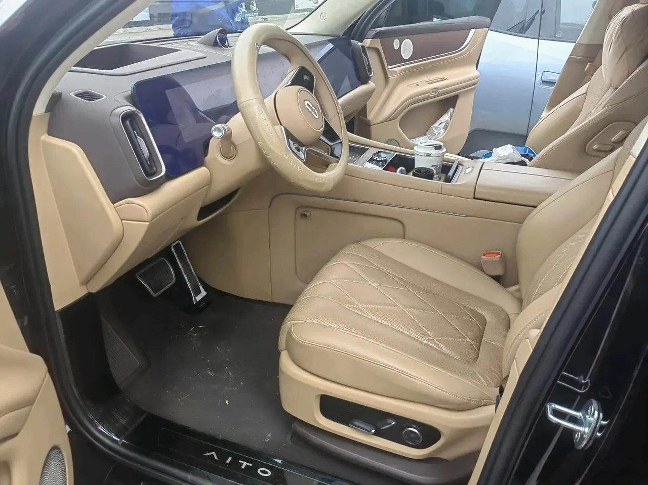 AITO M9 2024 Range-Extended Ultra Version 52kWh 3