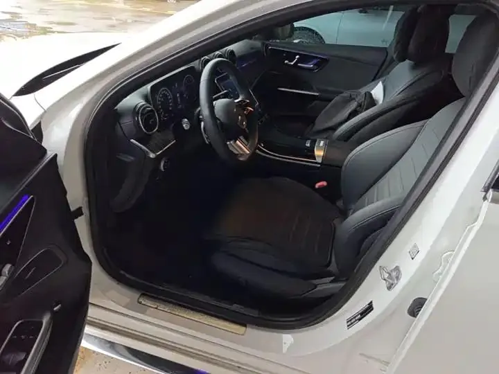 Mercedes Benz Class C 2024 C 200 L Sports Edition 15