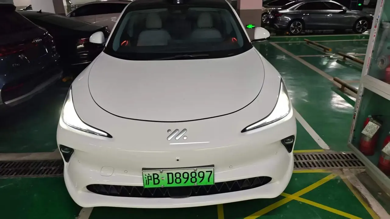 IM 2025 IM LS6 Lingxi Intelligent Driving Edition Automatic Transmission 2