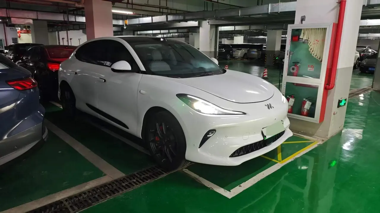 IM 2025 IM LS6 Lingxi Intelligent Driving Edition Automatic Transmission 3