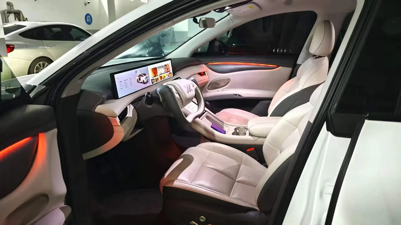IM 2025 IM LS6 Lingxi Intelligent Driving Edition Automatic Transmission 5