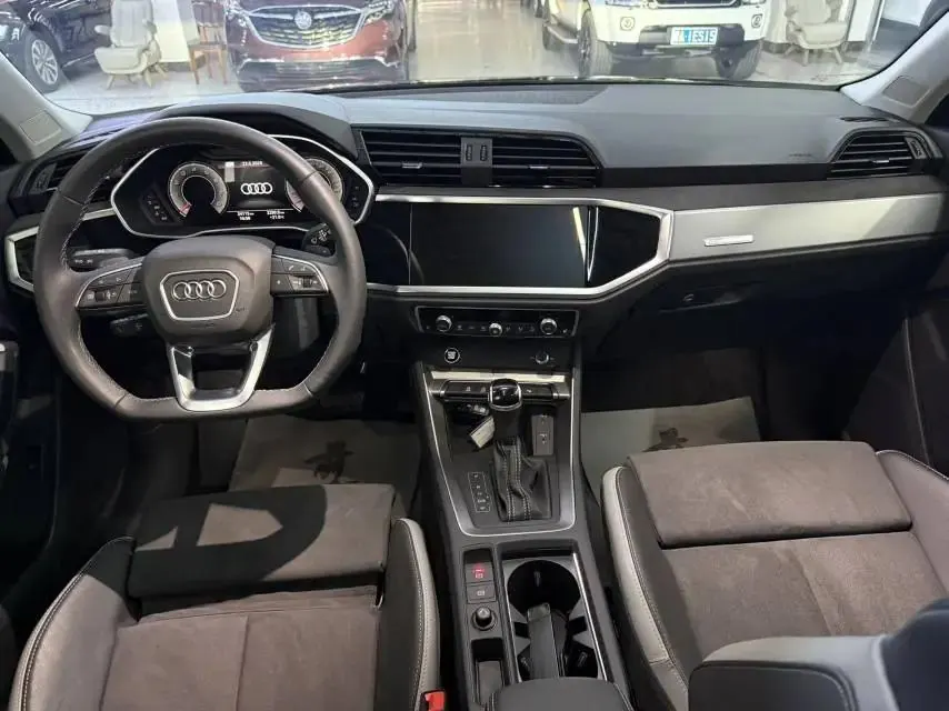 Audi 2023 Q3 1.4TFSI 35TFSI Fashion Dynamic Automatic 14