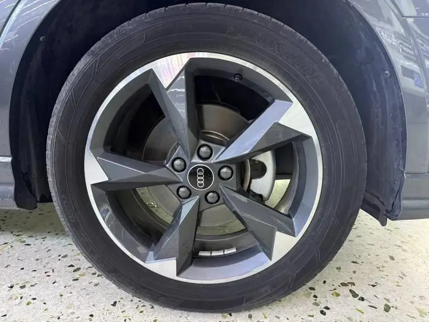 Audi 2023 Q3 1.4TFSI 35TFSI Fashion Dynamic Automatic 7