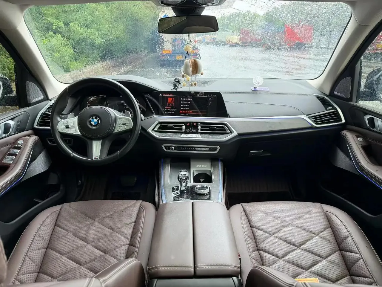 BMW X5 2022 xDrive 30Li exclusive m sports suit 4