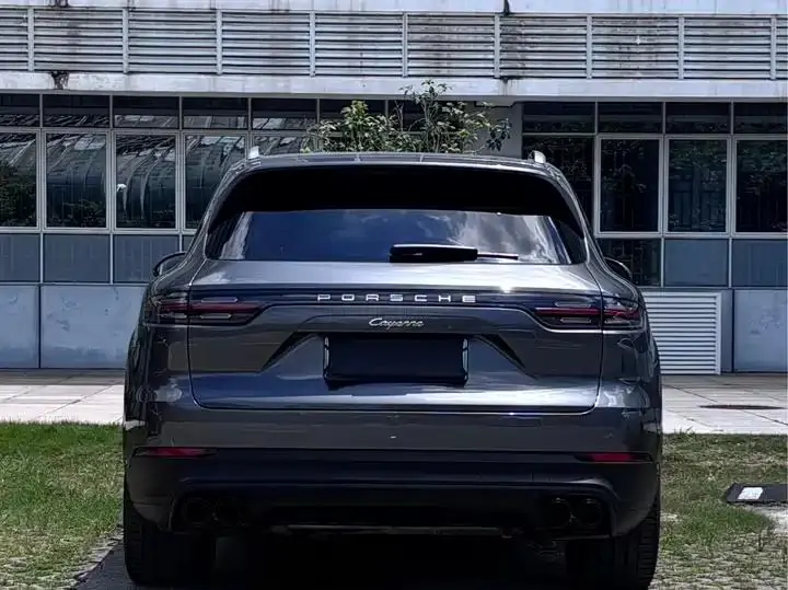 Cayenne New Energy 2022 Cayenne E-Hybrid 2.0T Platinum Edition 10