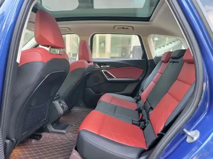BMW iX1 2023 xDrive30L X Design Set 8