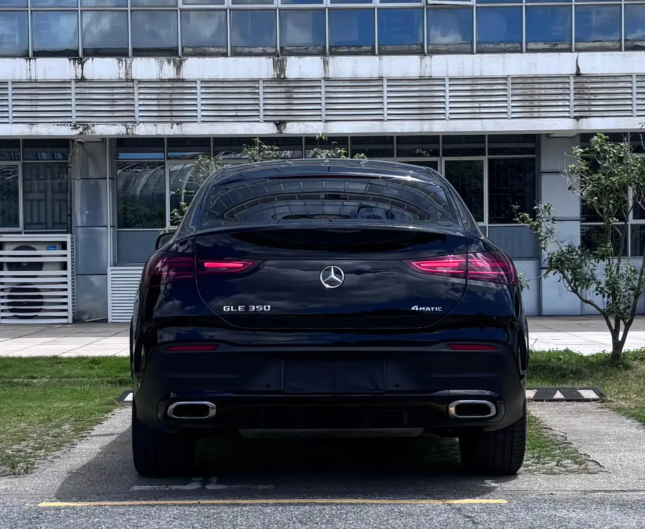 Mercedes Benz GLE (Imported) 2024 GLE 350 Coupe 4MATIC 48V 2.0T Luxury Automatic Gear 12