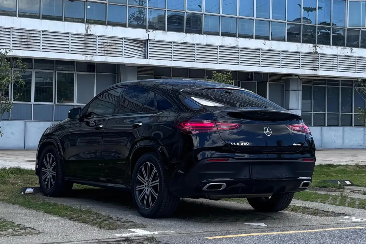 Mercedes Benz GLE (Imported) 2024 GLE 350 Coupe 4MATIC 48V 2.0T Luxury Automatic Gear 13