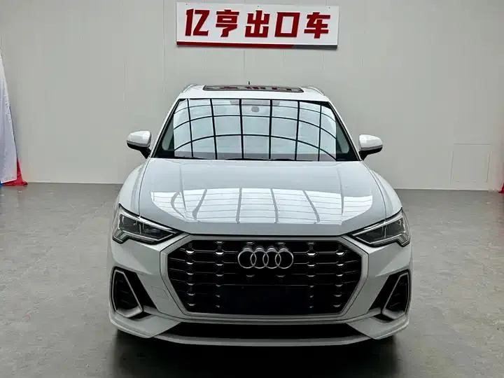 Audi Q3 2022 model 35 TFSI Fashion Dynamic Edition 2