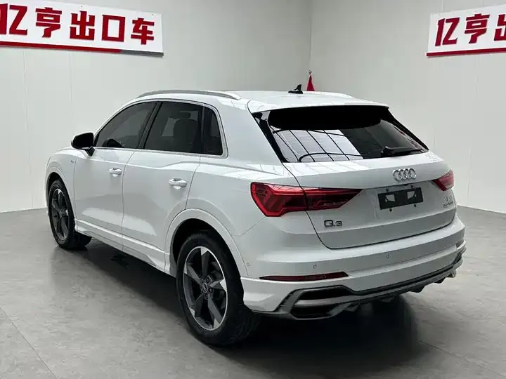 Audi Q3 2022 model 35 TFSI Fashion Dynamic Edition 21