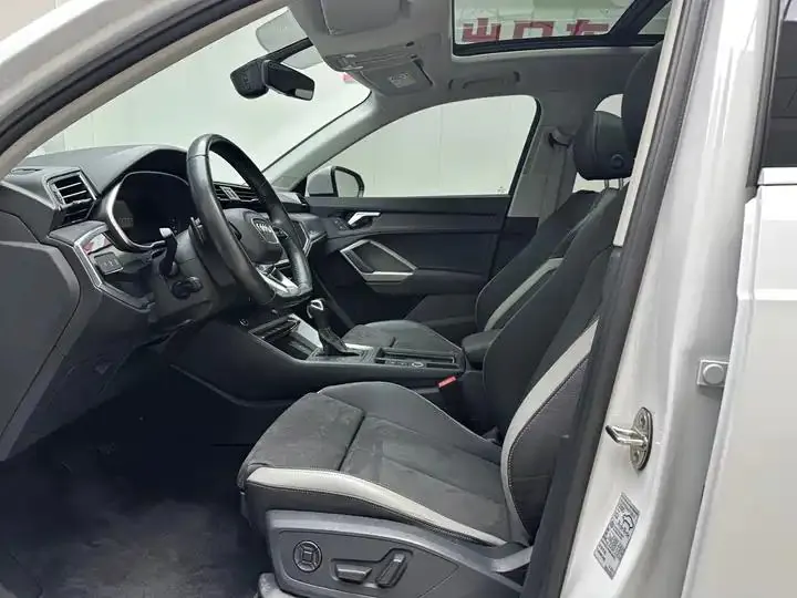 Audi Q3 2022 model 35 TFSI Fashion Dynamic Edition 4