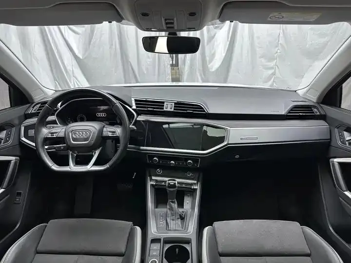 Audi Q3 2022 model 35 TFSI Fashion Dynamic Edition 5