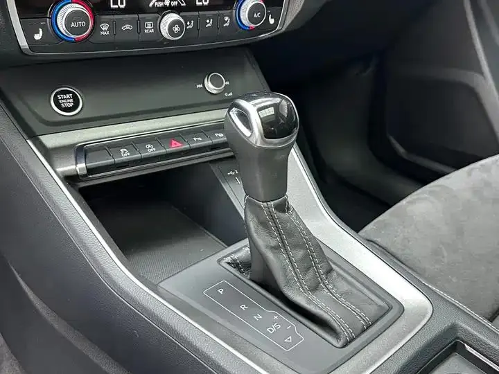 Audi Q3 2022 model 35 TFSI Fashion Dynamic Edition 8