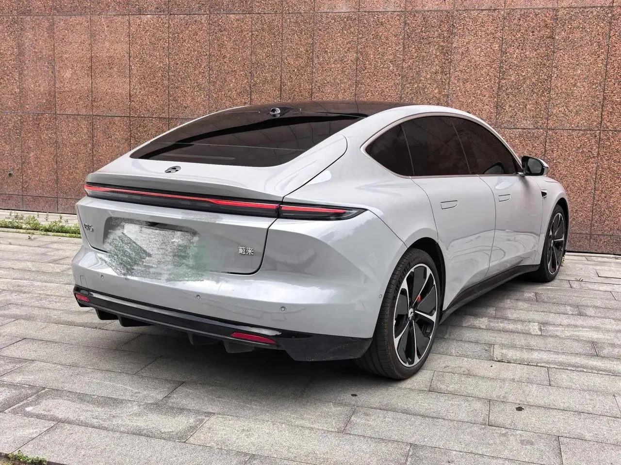 NIO 2025 ET5 75kWh automatic gear 3