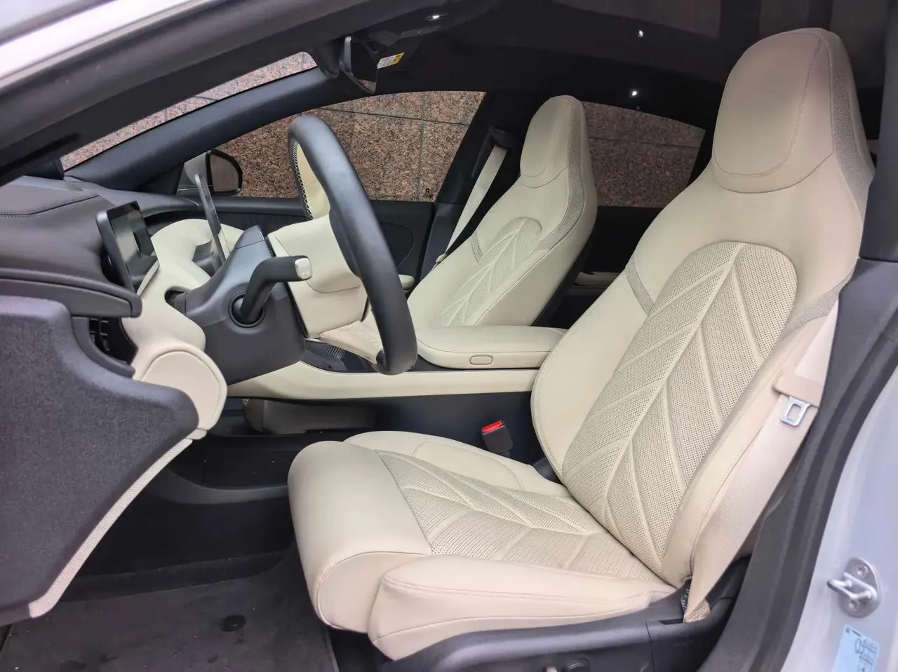 NIO 2025 ET5 75kWh automatic gear 5