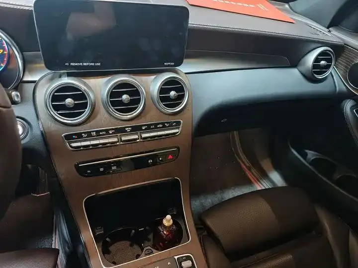 Mercedes Benz GLC 2022 model changed to GLC 260 L 4MATIC luxury model 12