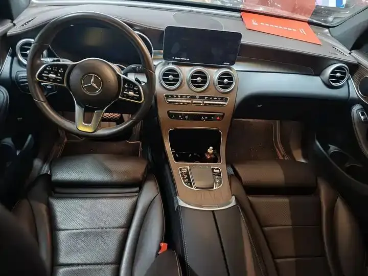 Mercedes Benz GLC 2022 model changed to GLC 260 L 4MATIC luxury model 5