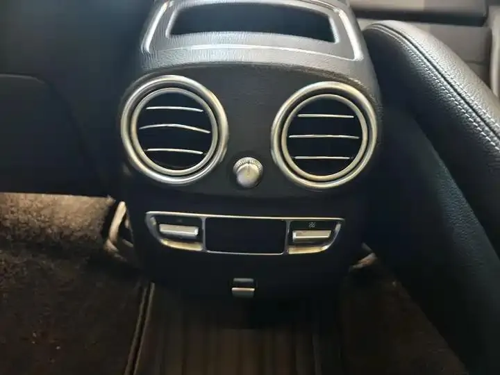 Mercedes Benz GLC 2022 model changed to GLC 260 L 4MATIC luxury model 7